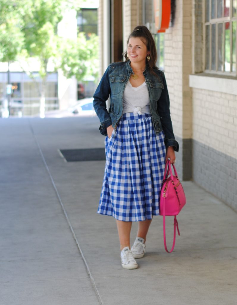 How to Style a Midi Skirt. 1 Skirt worn 5 ways.