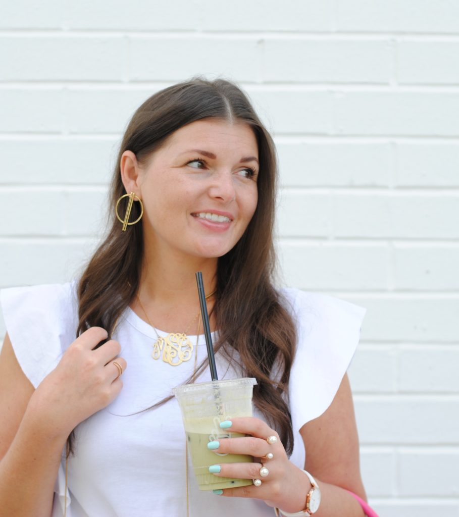 White and Denim Uniform with a POP of Pink #classicchic