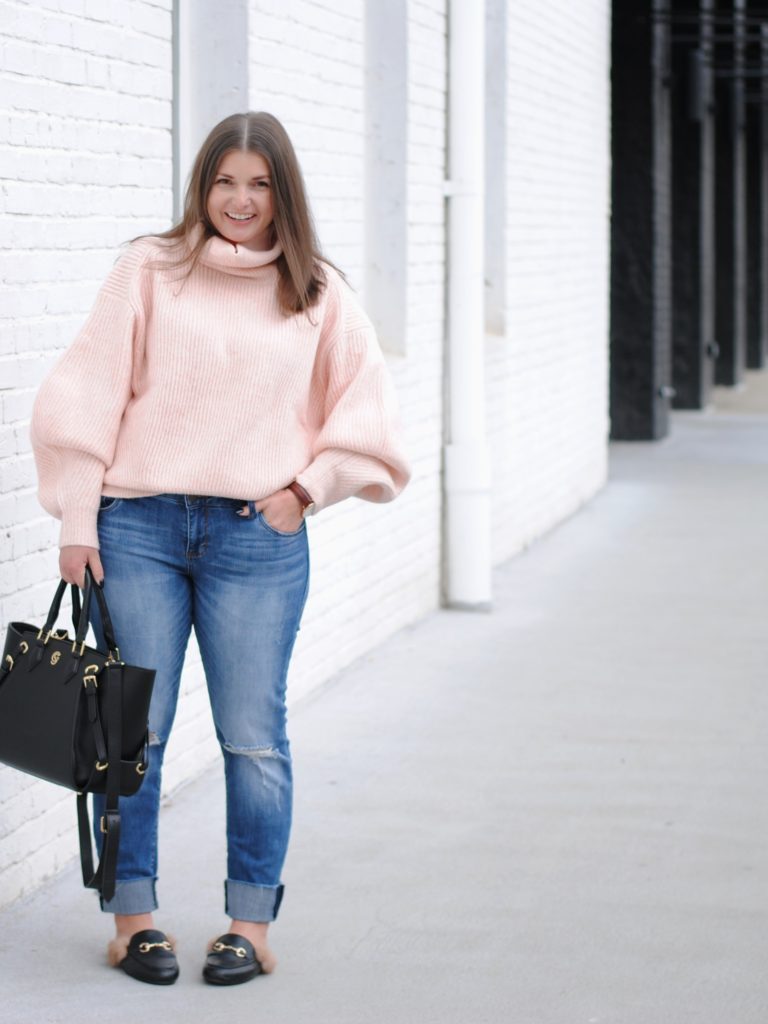 How to Style an Oversized Sweater