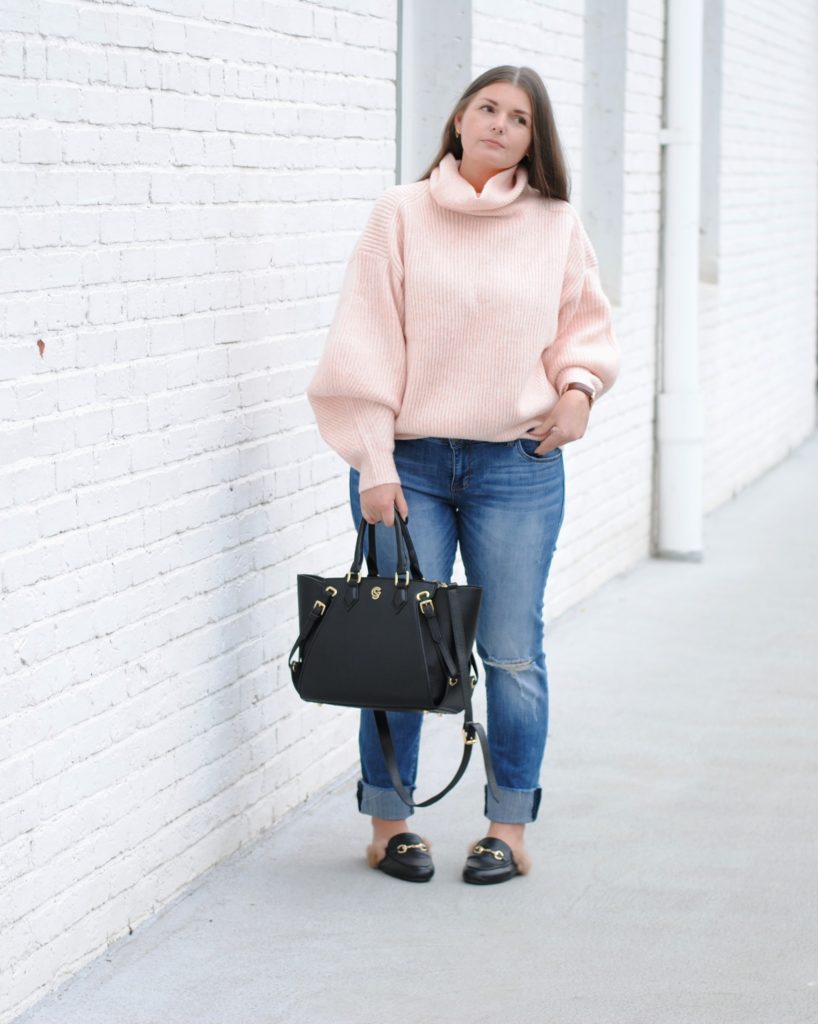 How to Style an Oversized Sweater