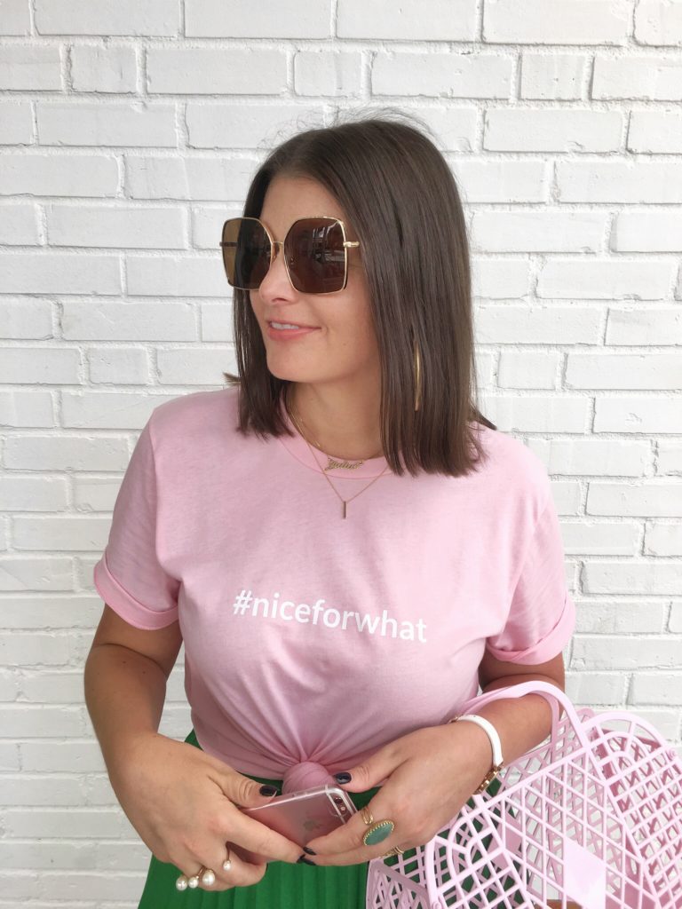 Summer Fashion: #NICEFORWHAT PINK T-SHIRT @julia.marie.b