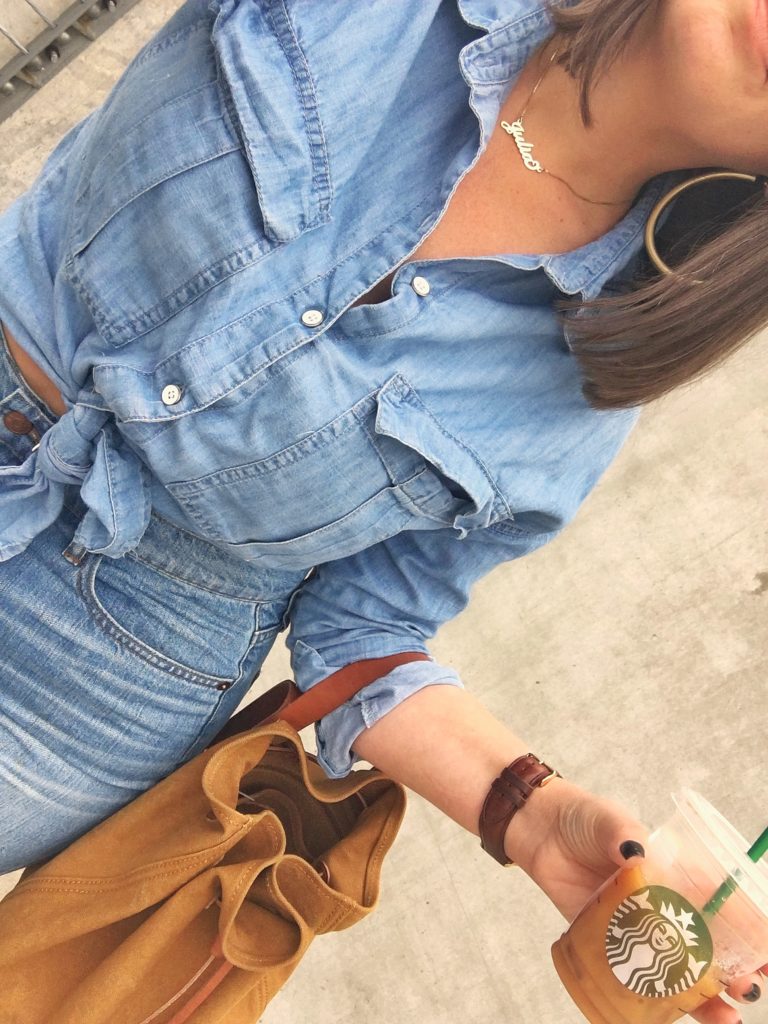 HOW TO MAXIMIZE YOUR WARDROBE: DENIM BUTTON DOWN SHIRT @julia.marie.b