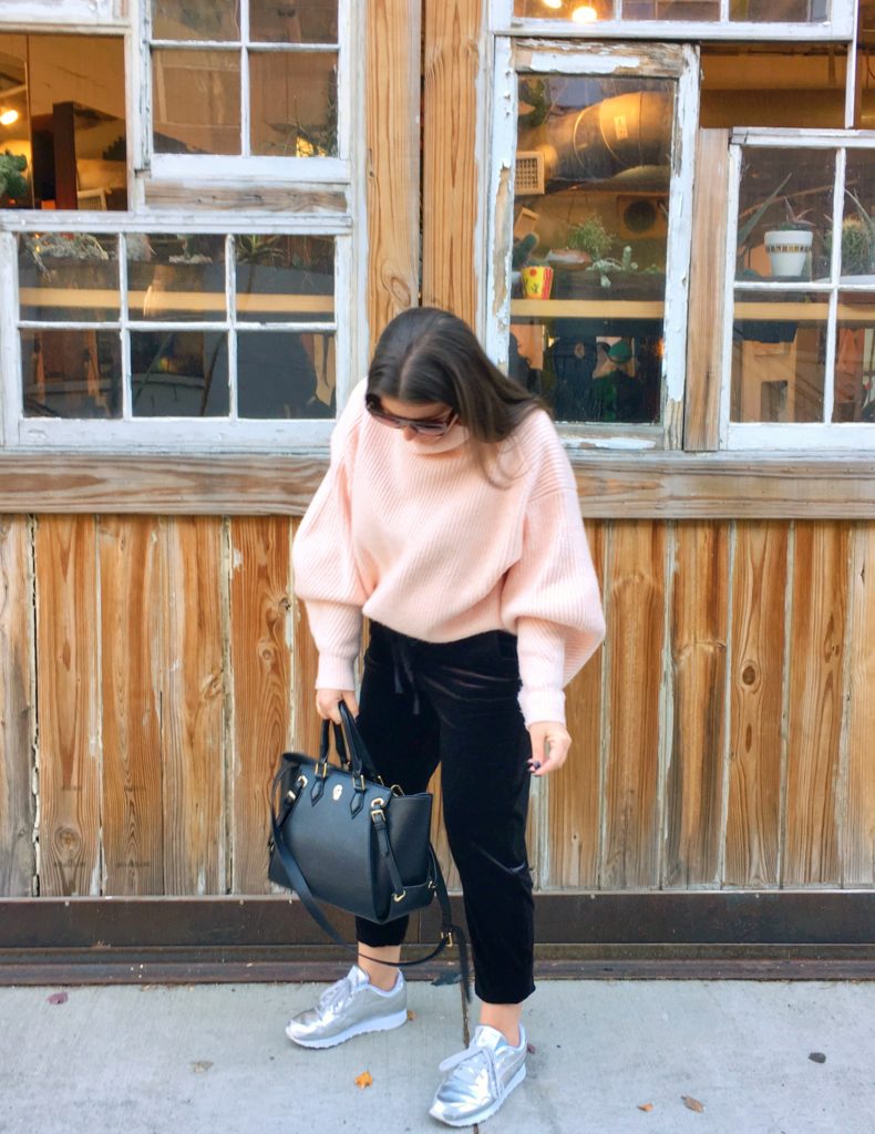 WINTER OUTFITS: 5 WAYS TO STYLE VELVET JOGGERS @julia.marie.b