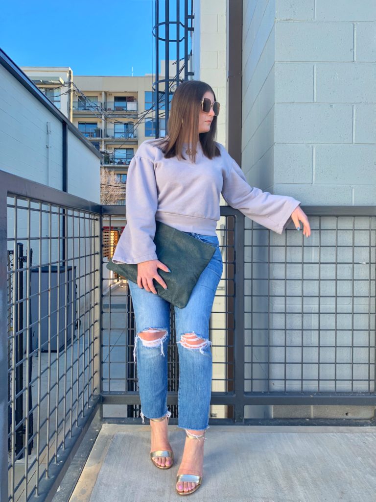 SPRING OUTFIT: MADEWELL DENIM AND SWEATSHIRT @julia.marie.b