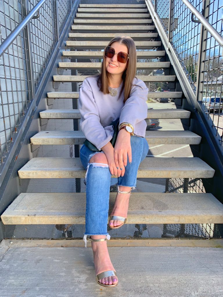 SPRING OUTFIT: MADEWELL DENIM AND SWEATSHIRT @julia.marie.b