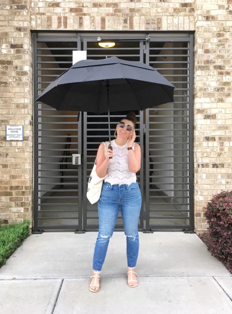 MAXIMIZE YOUR WARDROBE: DENIM & WHITE UNIFORM @julia.marie.b