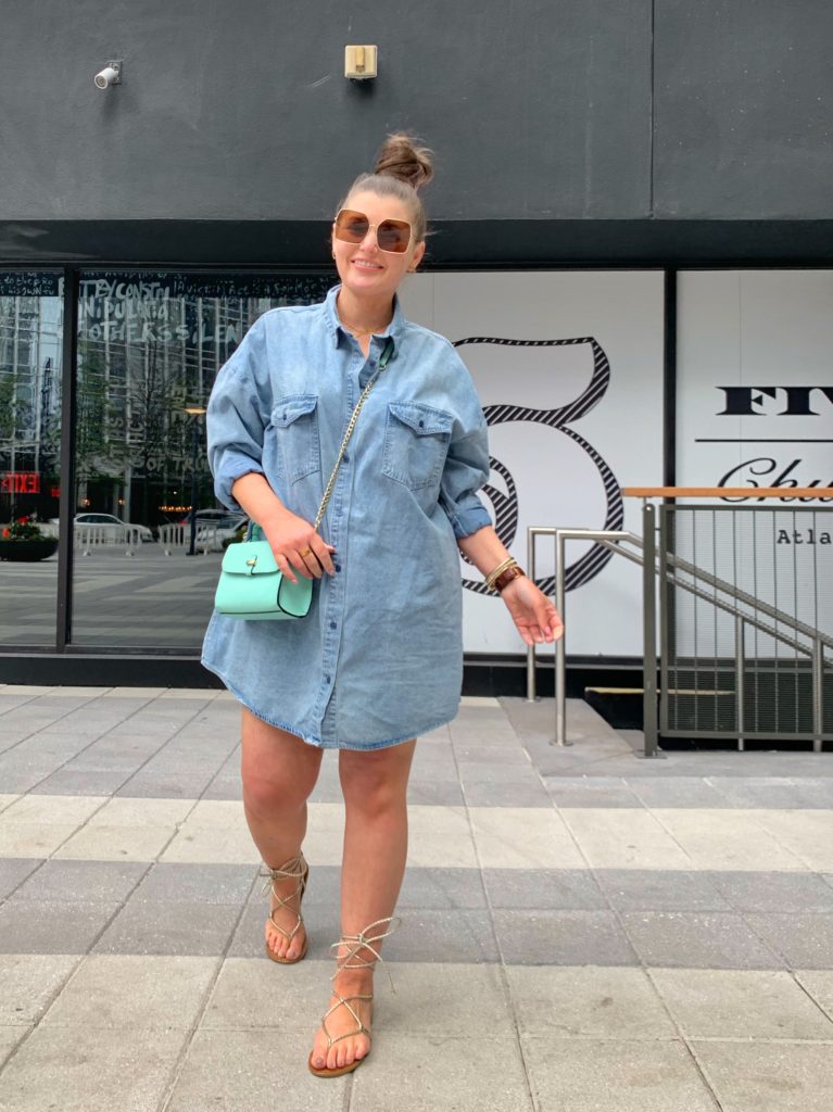 SPRING OUTFIT: OVERSIZED DENIM SHIRT DRESS @julia.marie.b