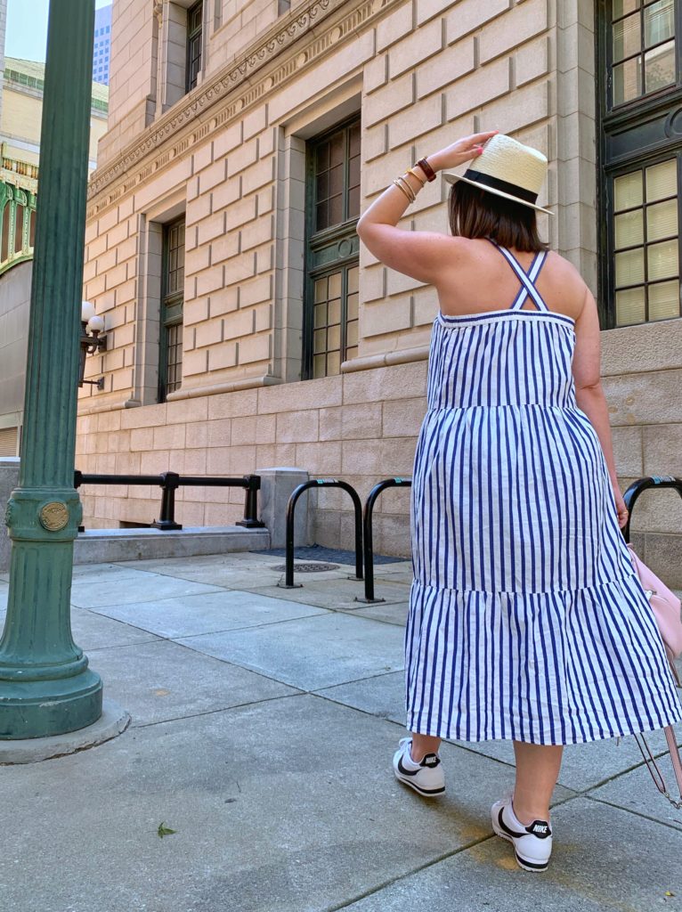 SUMMER CASUAL OUTFIT: HOW TO MAKE A TIERED DRESS STREET STYLE. MORE DETAILS HERE: http://www.juliamarieb.com/2019/06/04/summer-outfit-stripe-tier-dress/   @julia.marie.b