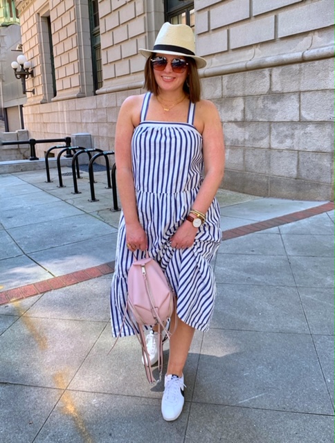 SUMMER CASUAL OUTFIT: HOW TO MAKE A TIERED DRESS STREET STYLE. MORE DETAILS HERE: http://www.juliamarieb.com/2019/06/04/summer-outfit-stripe-tier-dress/   @julia.marie.b