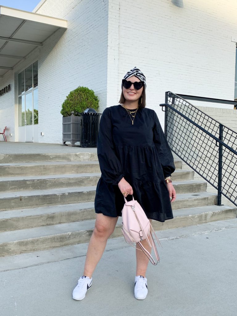 SUMMER OUTFIT: 2 WAYS TO WEAR A TIERED DRESS. READ MORE HERE: http://www.juliamarieb.com/2019/05/13/2-ways-to-wear-a-tiered-dress/    @julia.marie.b