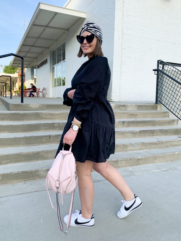 SUMMER OUTFIT: 2 WAYS TO WEAR A TIERED DRESS. READ MORE HERE: http://www.juliamarieb.com/2019/05/13/2-ways-to-wear-a-tiered-dress/    @julia.marie.b