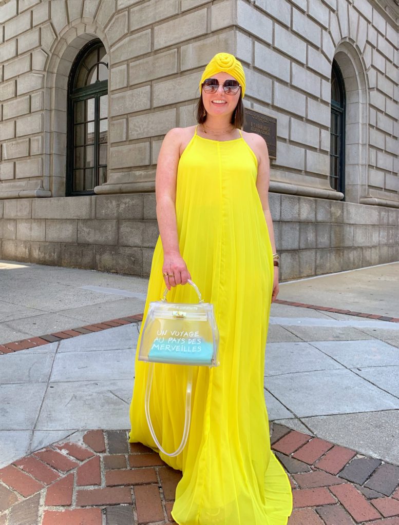 SUMMER MAXI DRESS OUTFIT: 2 WAYS TO WEAR A MAXI DRESS. SHOP LOOK HERE: http://www.juliamarieb.com/2019/05/28/summer-outfit-2-ways-to-wear-a-maxi-dress/  @julia.marie.b