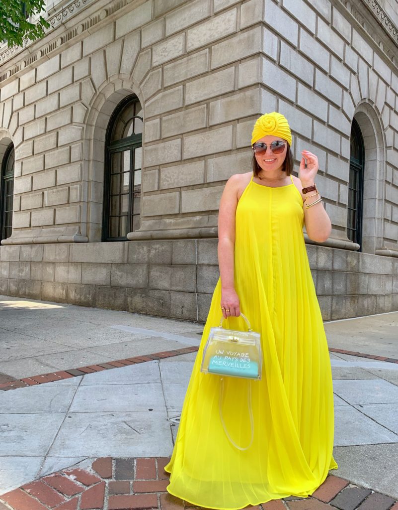 SUMMER MAXI DRESS OUTFIT: 2 WAYS TO WEAR A MAXI DRESS. SHOP LOOK HERE: http://www.juliamarieb.com/2019/05/28/summer-outfit-2-ways-to-wear-a-maxi-dress/  @julia.marie.b