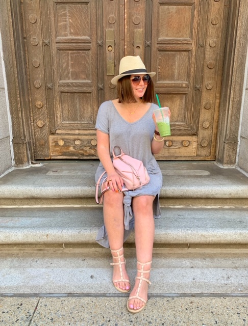 SUMMER OUTFIT: SPLIT MAXI DRESS $25 ON AMAZON FASHION. SHOP IT HERE: http://www.juliamarieb.com/2019/06/18/summer-outfit:-gray-dress-+-straw-hat/   @julia.marie.b