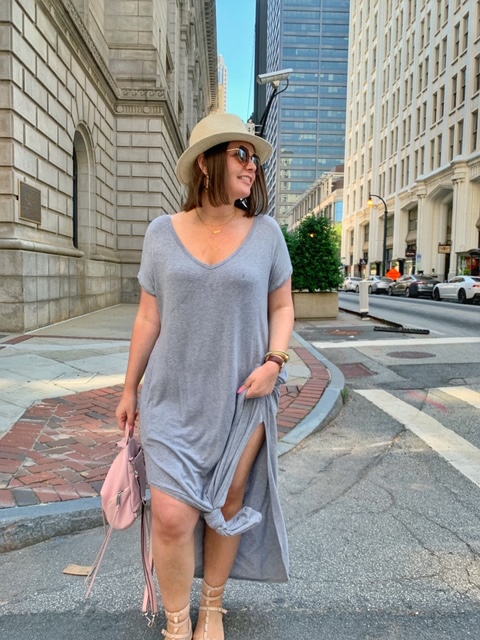 SUMMER OUTFIT: SPLIT MAXI DRESS $25 ON AMAZON FASHION. SHOP IT HERE: http://www.juliamarieb.com/2019/06/18/summer-outfit:-gray-dress-+-straw-hat/ @julia.marie.b