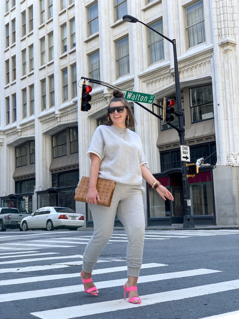 FALL OUTFIT: GRAY CHAMPION SWEATSUIT SET + MCM WORLDWIDE CLUTCH DETAILS HERE: http://www.juliamarieb.com/2019/07/30/cost-per-wear-|-fall-outfit:-champion-sweatsuit-set/ @julia.marie.b