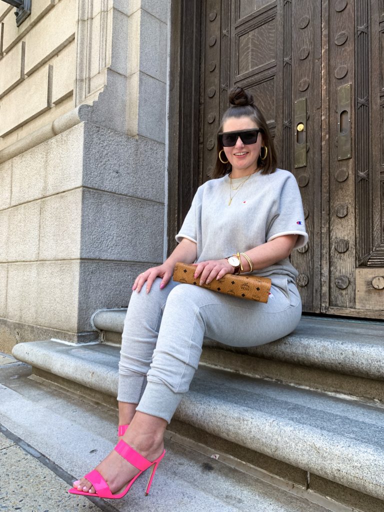 FALL OUTFIT: GRAY CHAMPION SWEATSUIT SET + MCM WORLDWIDE CLUTCH DETAILS HERE: http://www.juliamarieb.com/2019/07/30/cost-per-wear-|-fall-outfit:-champion-sweatsuit-set/ @julia.marie.b