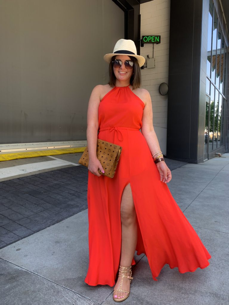 SUMMER OUTFIT: HOW TO STYLE A RED MAXI DRESS. DETAILS HERE: http://www.juliamarieb.com/2019/07/02/summer-outfit:-how-to-style-a-maxi-dress/   @julia.marie.b