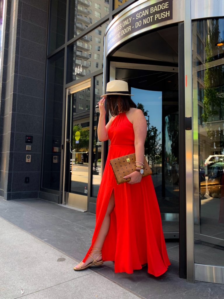 SUMMER OUTFIT: HOW TO STYLE A RED MAXI DRESS. DETAILS HERE: http://www.juliamarieb.com/2019/07/02/summer-outfit:-how-to-style-a-maxi-dress/ @julia.marie.b