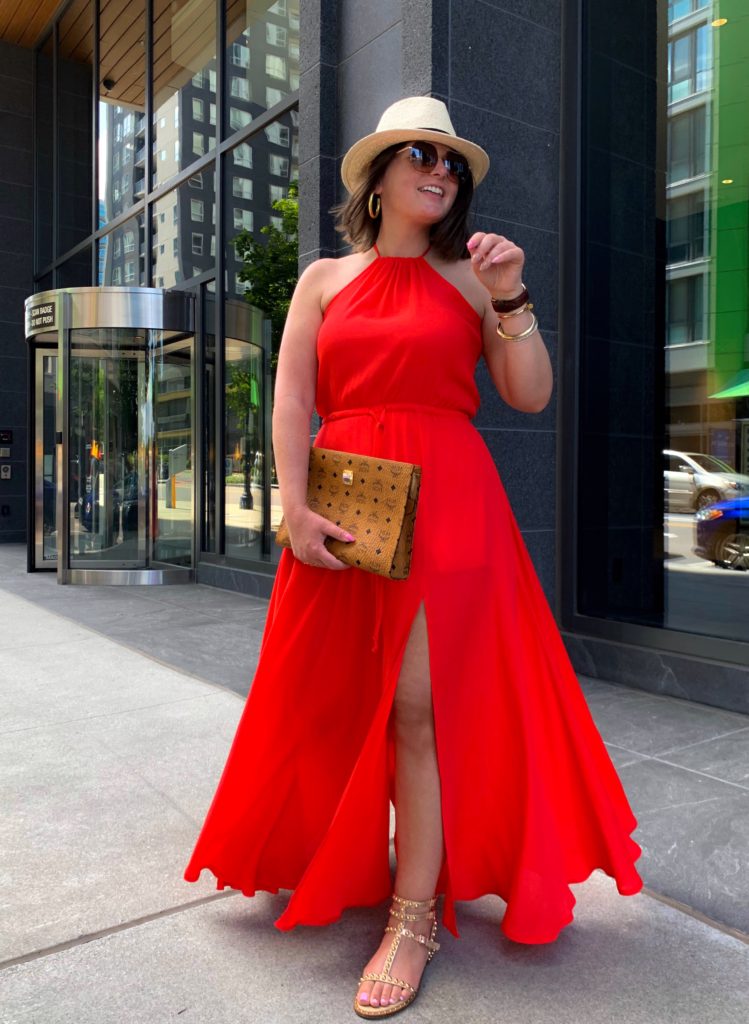 SUMMER OUTFIT: HOW TO STYLE A RED MAXI DRESS. DETAILS HERE: http://www.juliamarieb.com/2019/07/02/summer-outfit:-how-to-style-a-maxi-dress/ @julia.marie.b