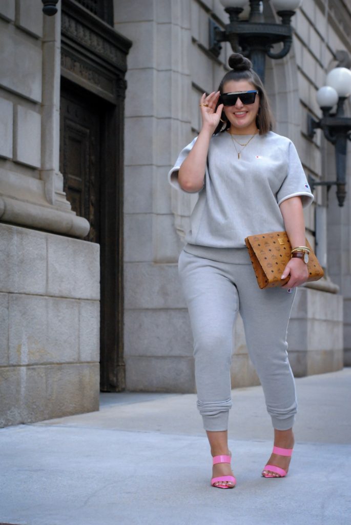 FALL OUTFIT: GRAY CHAMPION SWEATSUIT SET + MCM WORLDWIDE CLUTCH DETAILS HERE: http://www.juliamarieb.com/2019/07/30/cost-per-wear-|-fall-outfit:-champion-sweatsuit-set/ @julia.marie.b