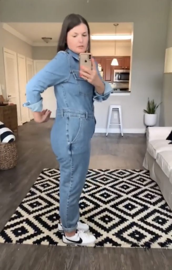 CASUAL CHIC OUTFIT FOR FALL: DENIM BOILERSUIT + HOW TO TAILOR YOUR DENIM: http://www.juliamarieb.com/2019/08/13/why-you-should-have-a-tailor-on-speed-dial-|-fall-outfit:-denim-boilersuit/ @julia.marie.b