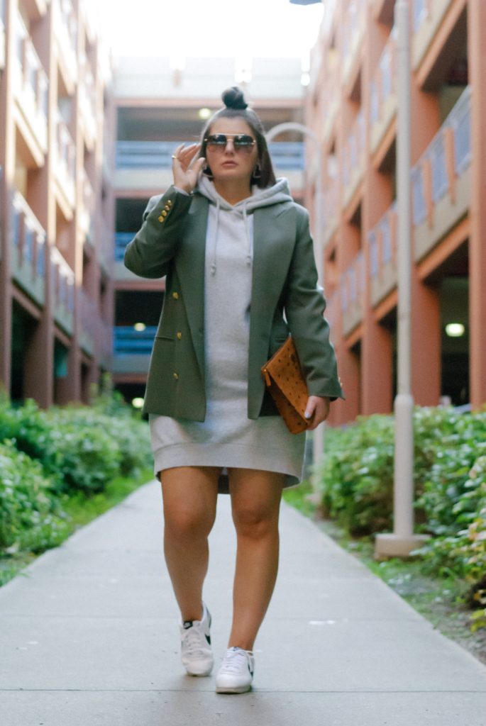 FALL OUTFIT: HOW TO UPDATE YOUR WARDROBE WITH $5 http://www.juliamarieb.com/2019/08/20/thrifted-find:-how-to-update-your-wardrobe-with-$5/ 
  @julia.marie.b