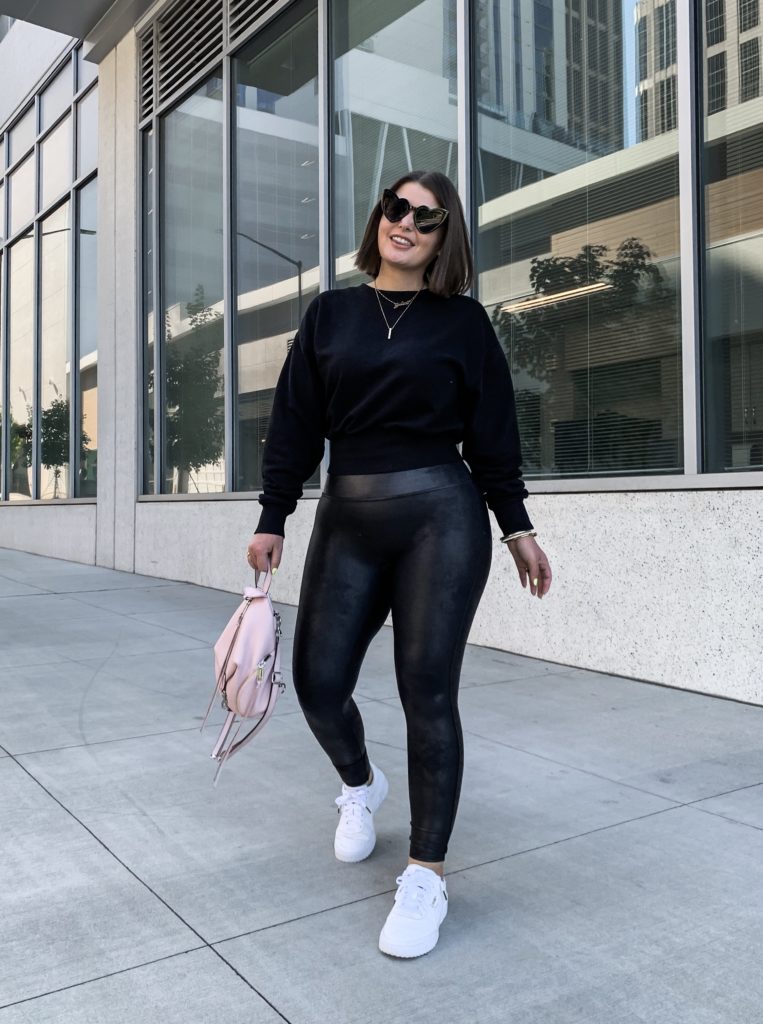 FALL OUTFIT: SPANX LEATHER LEGGINGS + PUMA CALI SNEAKERS DETAILS: http://www.juliamarieb.com/2019/09/17/hot-girl-fall-outfit:-spanx-leather-leggings/ @julia.marie.b