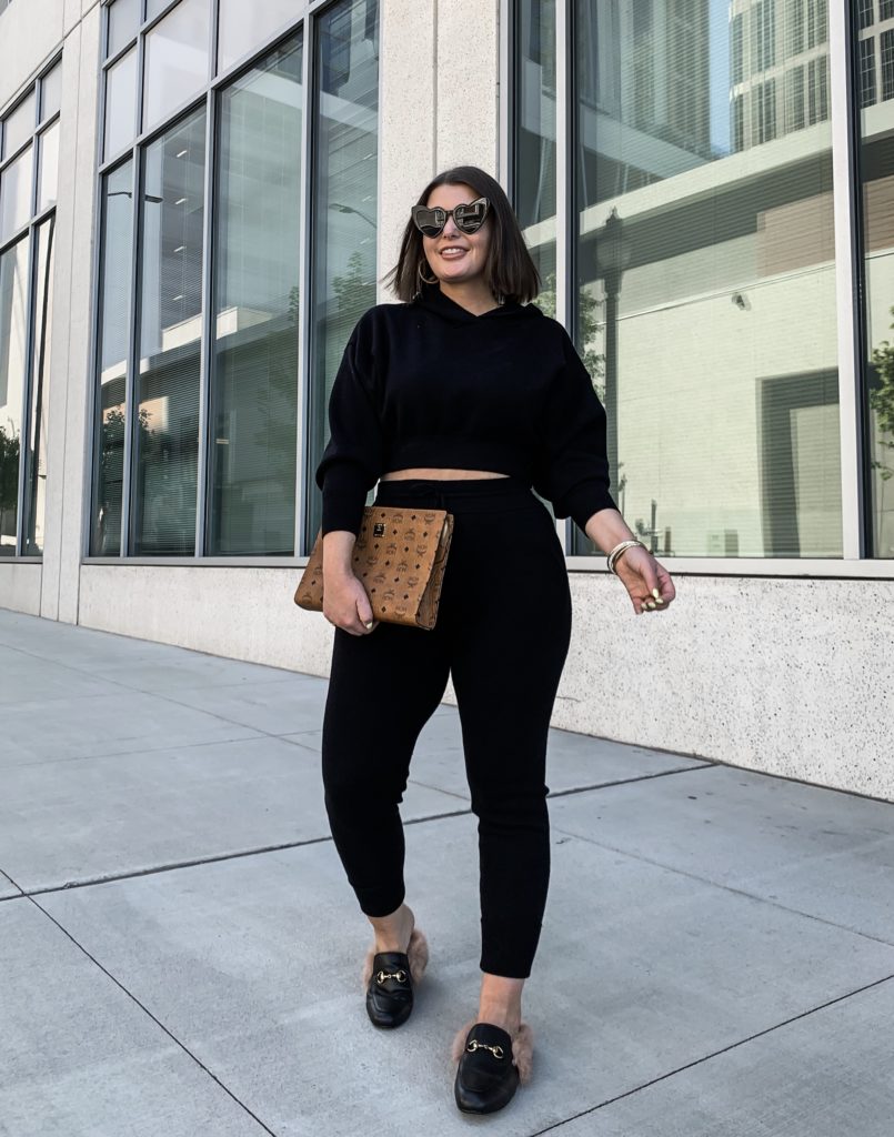 FALL OUTFIT: ZARA KNIT JOGGER SET | DETAILS HERE: http://www.juliamarieb.com/2019/09/10/fall-outfit:-zara-knit-jogger-set/ @julia.marie.b