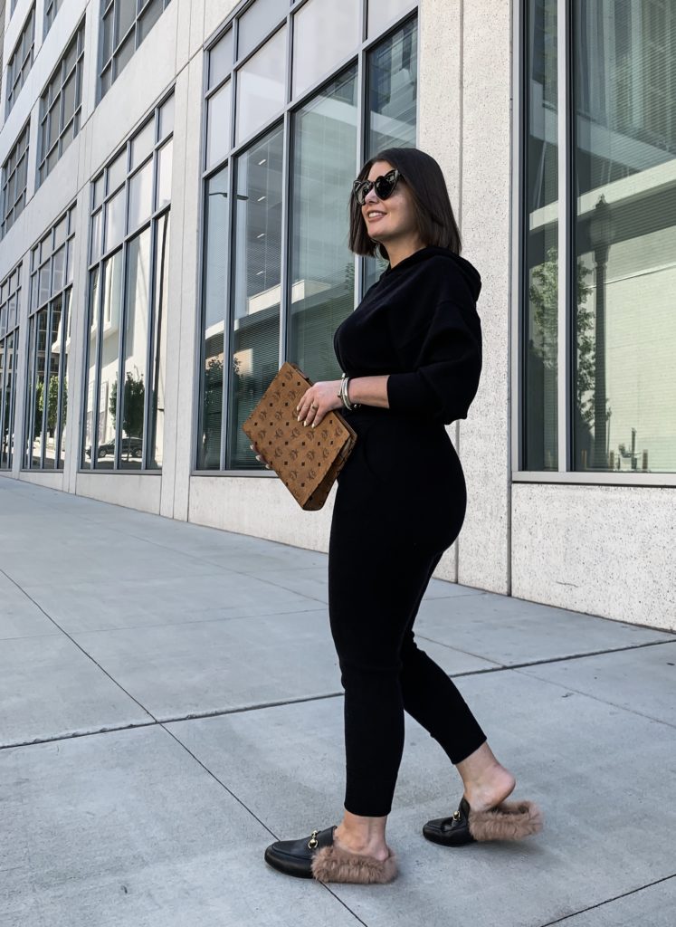 FALL OUTFIT: ZARA KNIT JOGGER SET | DETAILS HERE: http://www.juliamarieb.com/2019/09/10/fall-outfit:-zara-knit-jogger-set/ @julia.marie.b