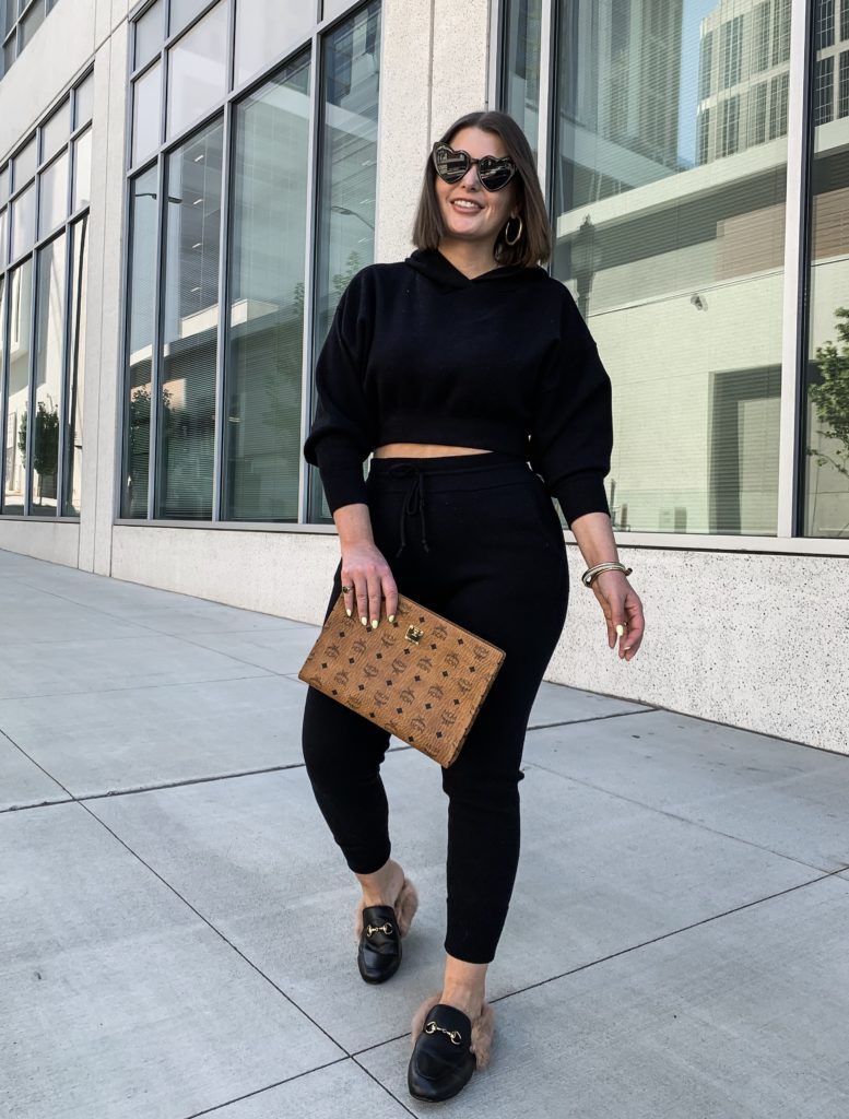 FALL OUTFIT: ZARA KNIT JOGGER SET | DETAILS HERE: http://www.juliamarieb.com/2019/09/10/fall-outfit:-zara-knit-jogger-set/ @julia.marie.b