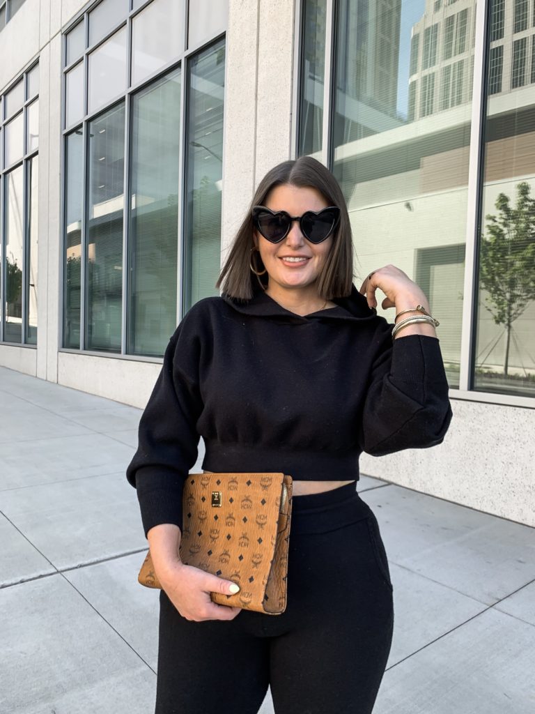 FALL OUTFIT: ZARA KNIT JOGGER SET | DETAILS HERE: http://www.juliamarieb.com/2019/09/10/fall-outfit:-zara-knit-jogger-set/ @julia.marie.b