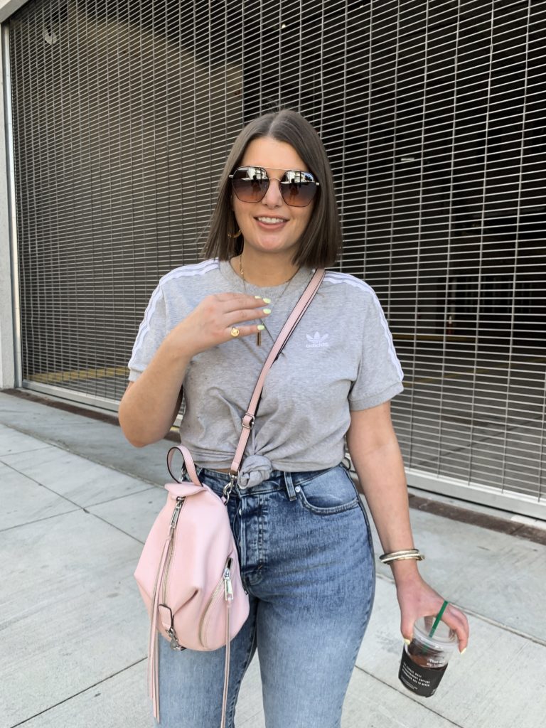 CASUAL OUTFIT: ADIDAS ORIGINALS T-SHIRT + MOM JEANS DETAILS HERE: http://www.juliamarieb.com/2019/09/17/casual-outfit:-adidas-t-&-mom-jeans/ @julia.marie.b