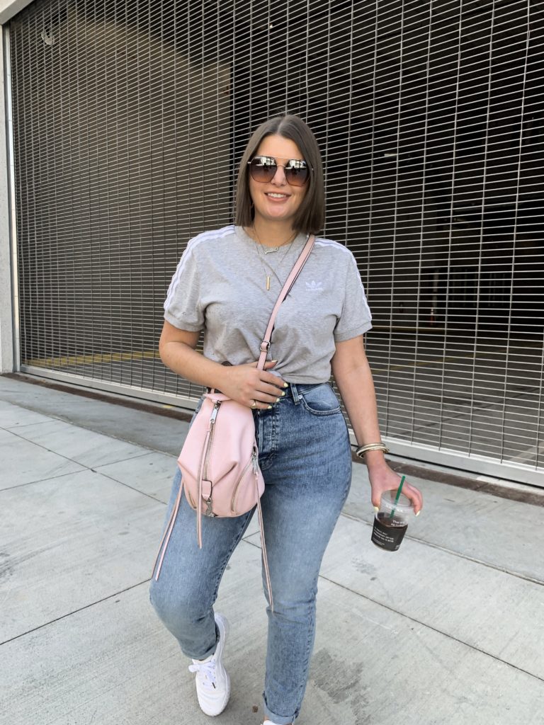 CASUAL OUTFIT: ADIDAS ORIGINALS T-SHIRT + MOM JEANS DETAILS HERE: http://www.juliamarieb.com/2019/09/17/casual-outfit:-adidas-t-&-mom-jeans/ @julia.marie.b