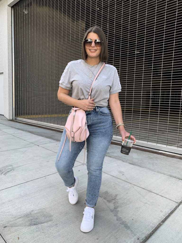 CASUAL OUTFIT: ADIDAS ORIGINALS T-SHIRT + MOM JEANS DETAILS HERE: http://www.juliamarieb.com/2019/09/17/casual-outfit:-adidas-t-&-mom-jeans/ @julia.marie.b