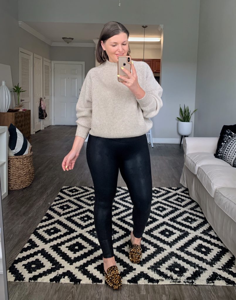FALL STREET STYLE OUTFIT: 5 WAYS TO WEAR SPANX LEATHER LEGGINGS. SEE ALL 5 HERE: http://www.juliamarieb.com/2019/09/05/5-ways-to-style-spanx-leather-leggings-|-the-rule-of-5/ @julia.marie.b