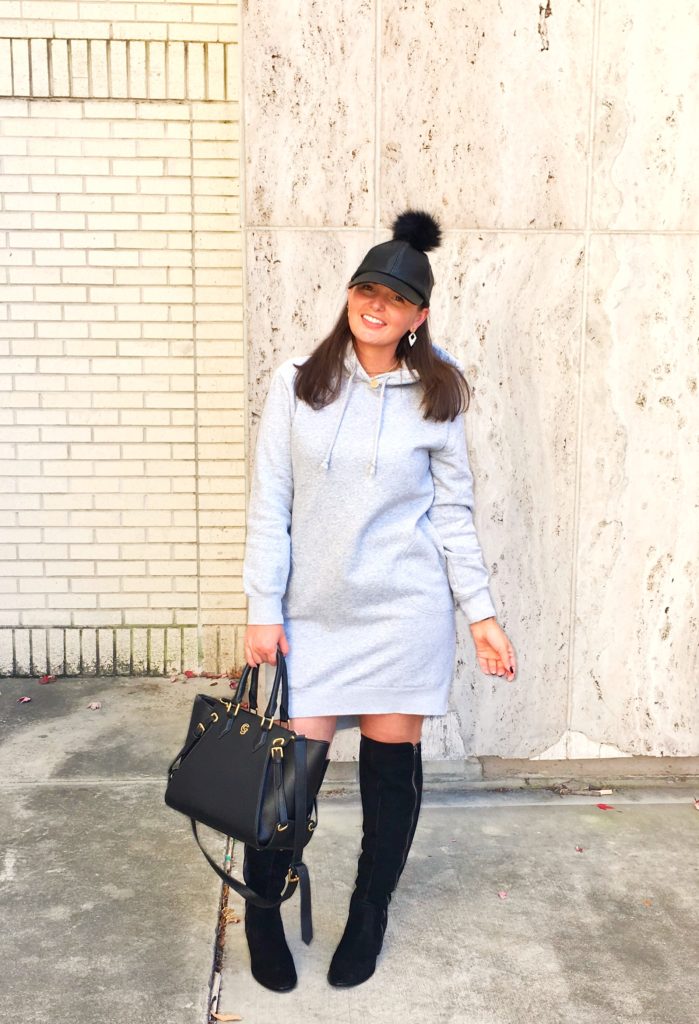 5 WAYS TO WEAR A SWEATSHIRT DRESS FOR FALL | SEE ALL 5 LOOKS HERE: http://www.juliamarieb.com/2019/09/19/5-ways-to-wear-a-sweatshirt-dress-for-fall-|-the-rule-of-5/ @julia.marie.b