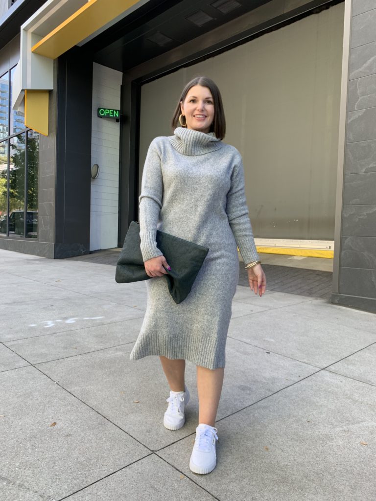 HOW TO STYLE A SWEATER DRESS: http://www.juliamarieb.com/2019/10/22/how-to-style-a-sweater-dress-for-fall/ @julia.marie.b