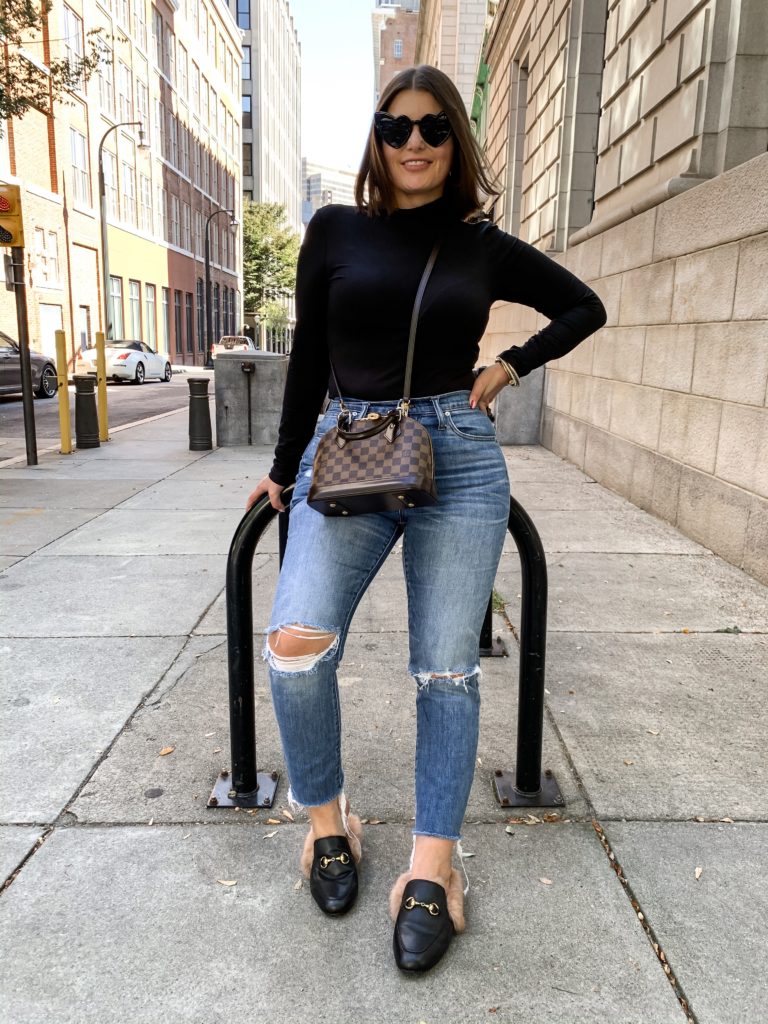 WHY YOU SHOULD INVEST IN BASIC PIECES http://www.juliamarieb.com/2019/11/05/why-you-should-invest-in-basic-pieces/ @julia.marie.b
