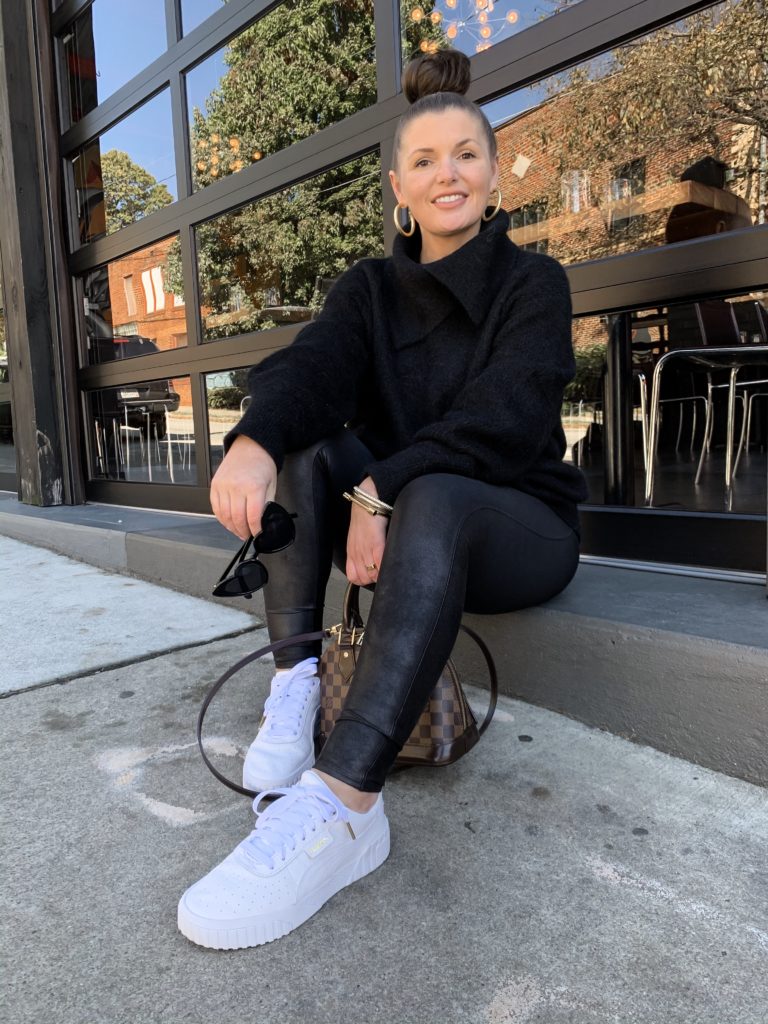 5 WAYS TO WEAR PUMA CALI SNEAKERS FOR FALL. SEE ALL 5 LOOKS HERE: http://www.juliamarieb.com/2019/11/07/rule-of-5:-cali-pumas/   @julia.marie.b