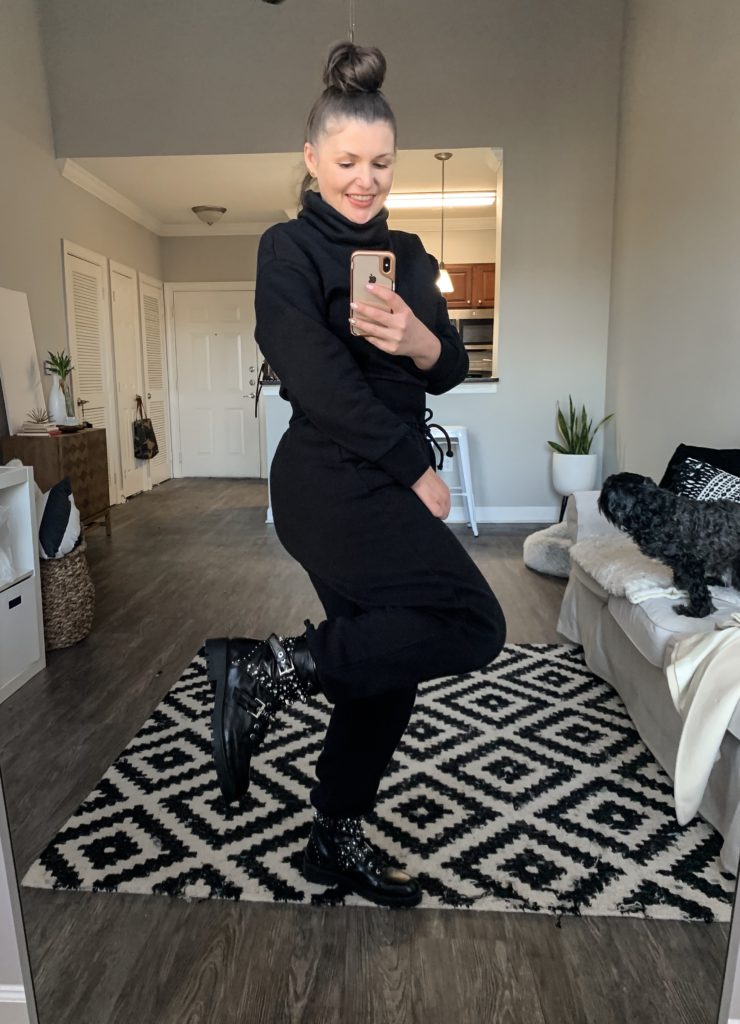 5 WAYS TO WEAR COMBAT BOOTS FOR FALL: http://www.juliamarieb.com/2019/11/27/5-ways-to-style-combat-boots-|-the-rule-of-5/ @julia.marie.b