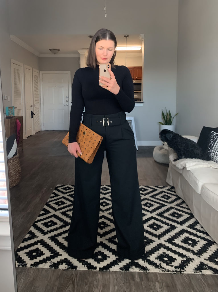 5 WAYS TO WEAR YUMMIE SHAPER MOCK TURTLENECK BODYSUIT: http://www.juliamarieb.com/2019/12/12/5-ways-to-style-yummie-black-mock-turtleneck-bodysuit-|-the-rule-of-5/ | @julia.marie.b