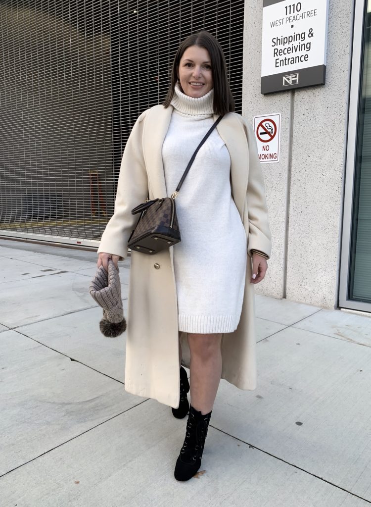 WINTER DRESS OUTFIT: HOW TO STYLE A SWEATER DRESS: http://www.juliamarieb.com/2019/12/24/winter-outfit:-how-to-style-a-sweater-dress/ @julia.marie.b