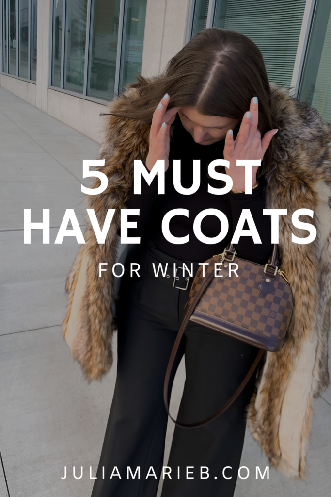 5 MUST HAVE COATS FOR WINTER | ALL FIVE HERE: http://www.juliamarieb.com/2020/01/05/5-must-have-coats-for-winter/ | @julia.marie.b