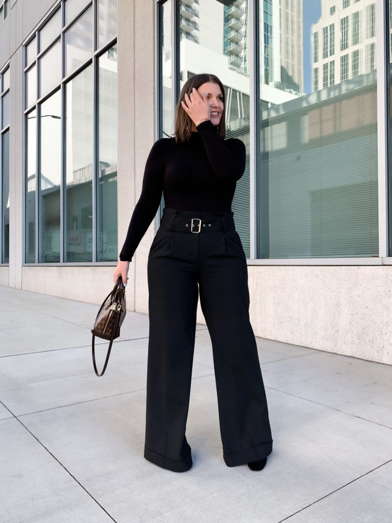 CHIC WORK OUTFIT: HIGH WAIST WIDE LEG PANTS: http://www.juliamarieb.com/2020/01/28/chic-workwear:-high-waist-wide-leg-trousers/ | @julia.marie.b