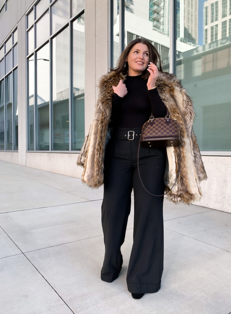 CHIC WORK OUTFIT: HIGH WAIST WIDE LEG PANTS: http://www.juliamarieb.com/2020/01/28/chic-workwear:-high-waist-wide-leg-trousers/ | @julia.marie.b