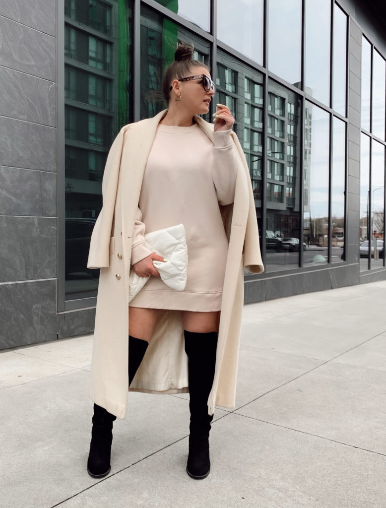 HOW TO WEAR A SWEATSHIRT DRESS FOR FALL: http://www.juliamarieb.com/2020/02/18/how-to-elevate-a-sweatshirt-dress/. | @julia.marie.b