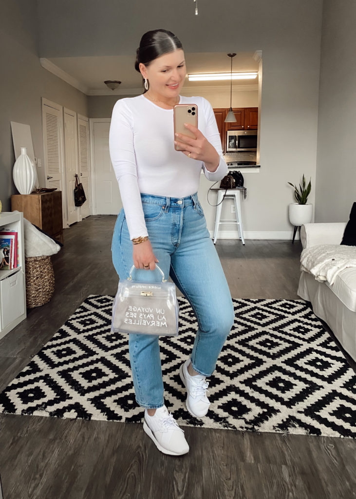 5 WAYS TO WEAR LEVI'S WEDGIE JEANS FOR SPRING: http://www.juliamarieb.com/2020/03/01/5-ways-to-wear-levi's-wedgie-jeans-|-the-rule-of-5/   |    @julia.marie.b