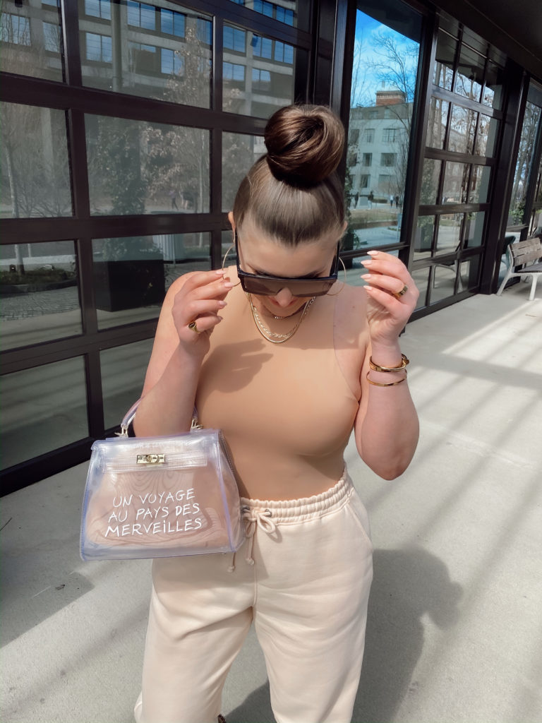 10 SUMMER OUTFIT IDEAS: http://www.juliamarieb.com/2020/05/03/summer-outfit-ideas-2020/ | @julia.marie.b