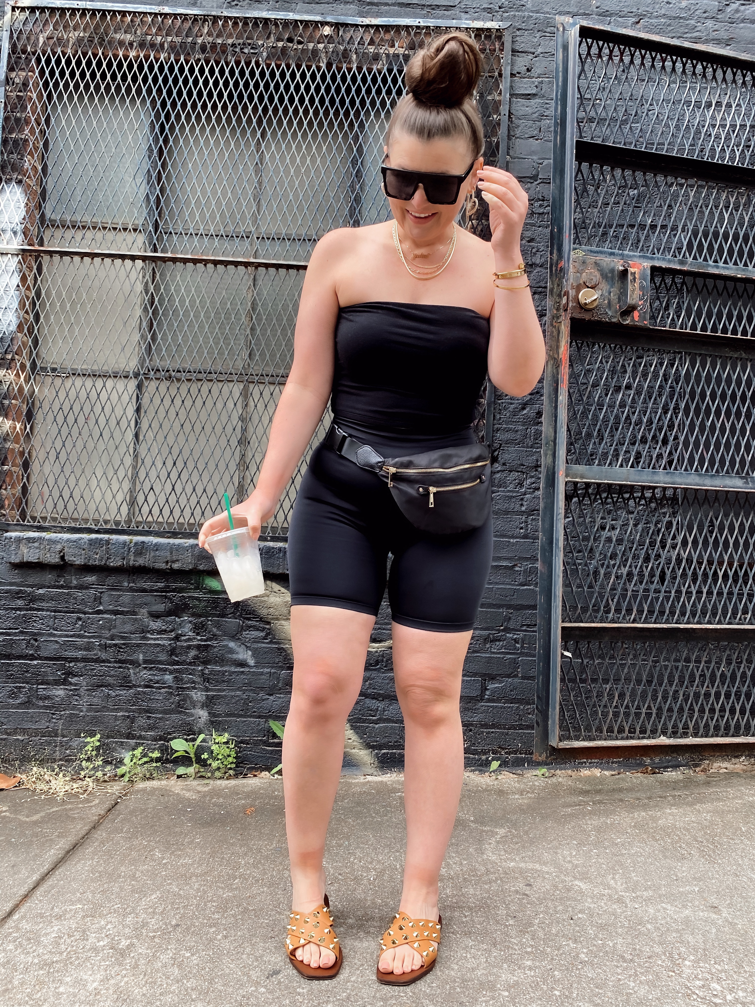 5 WAYS TO WEAR BIKER SHORTS FOR SUMMER: http://www.juliamarieb.com/2020/04/29/5-ways-to-style-bike-shorts-for-summer/ | @julia.marie.b